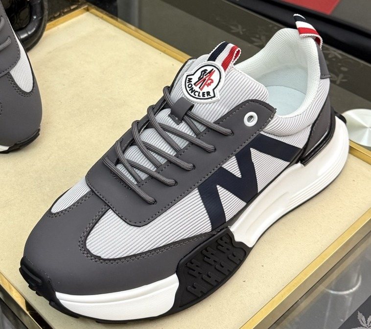 MONCLER Color-Block Low-Top Sneakers